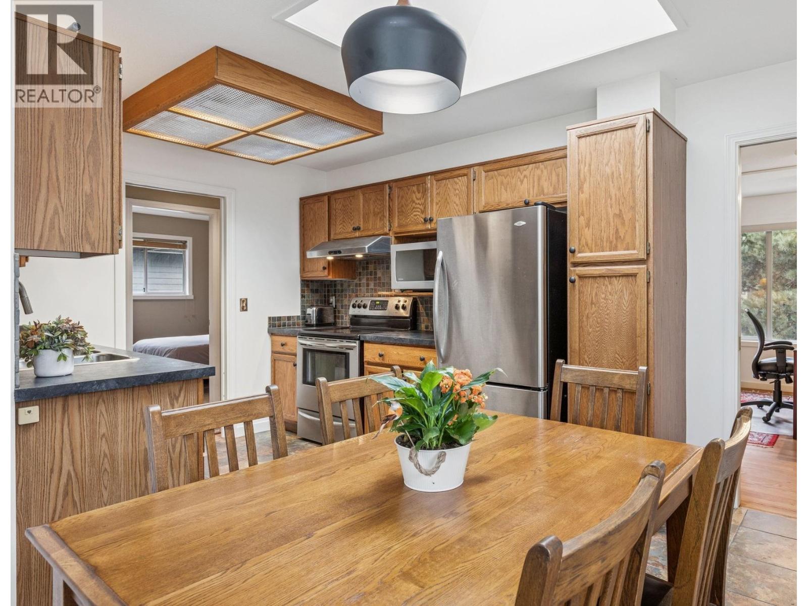 950 Roche Point Drive, North Vancouver, British Columbia  V7H 2T7 - Photo 10 - R3054425