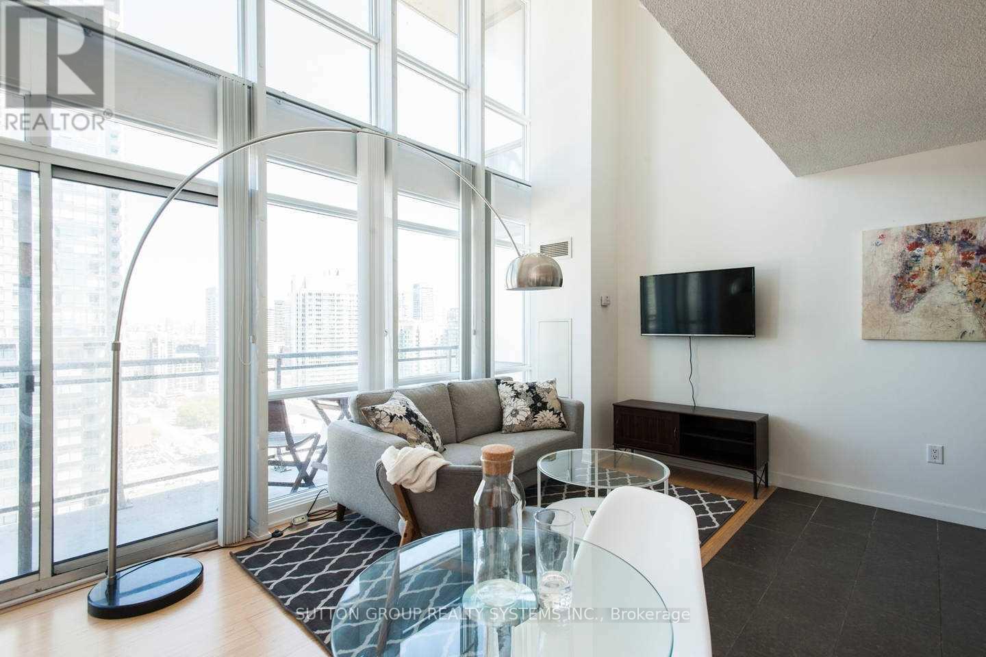 3505 - 15 Fort York Boulevard, Toronto, Ontario  M5V 3Y4 - Photo 3 - C12438950