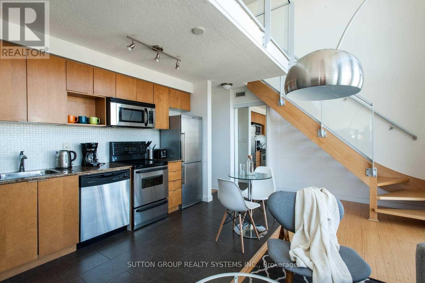 3505 - 15 Fort York Boulevard, Toronto, Ontario  M5V 3Y4 - Photo 4 - C12438950