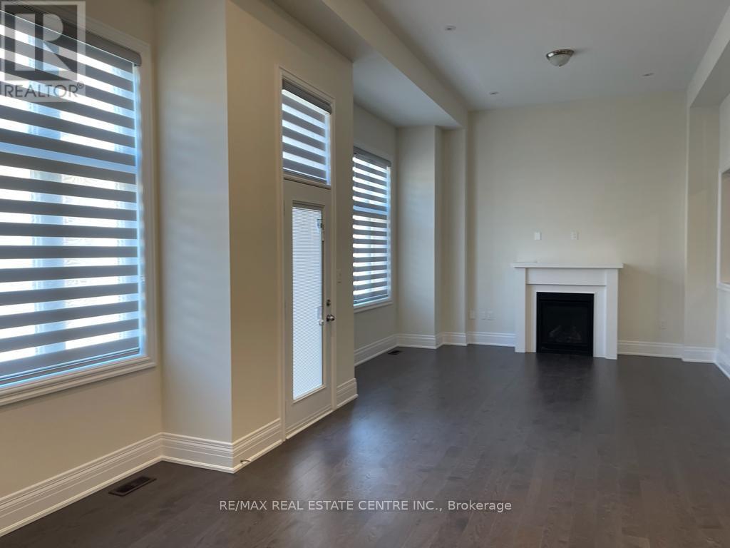 Upper - 43 Hallaran Road, Oakville, Ontario  L6H 0Z8 - Photo 6 - W12435681