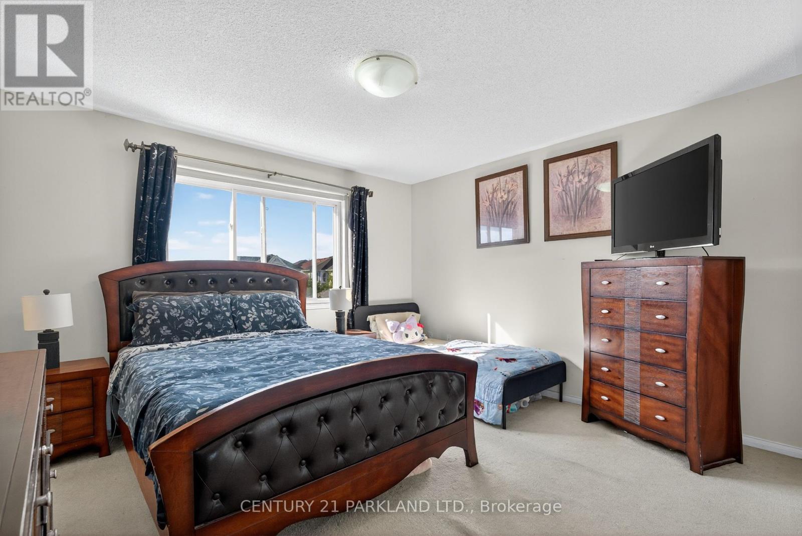 136 Gas Lamp Lane, Markham, Ontario  L6B 1K9 - Photo 9 - N12438953