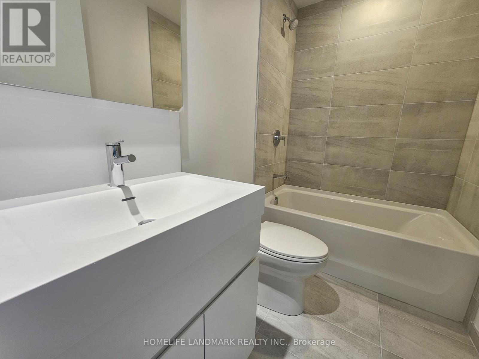 2104 - 39 Mary Street, Barrie, Ontario  L4N 1S9 - Photo 7 - S12438962