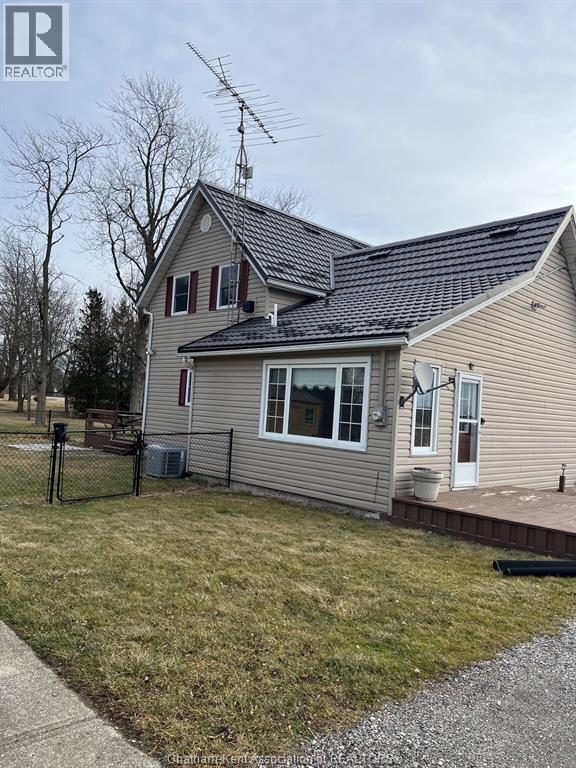 8459 Middle Line, Charing Cross, Ontario  N0P 1G0 - Photo 5 - 25024821