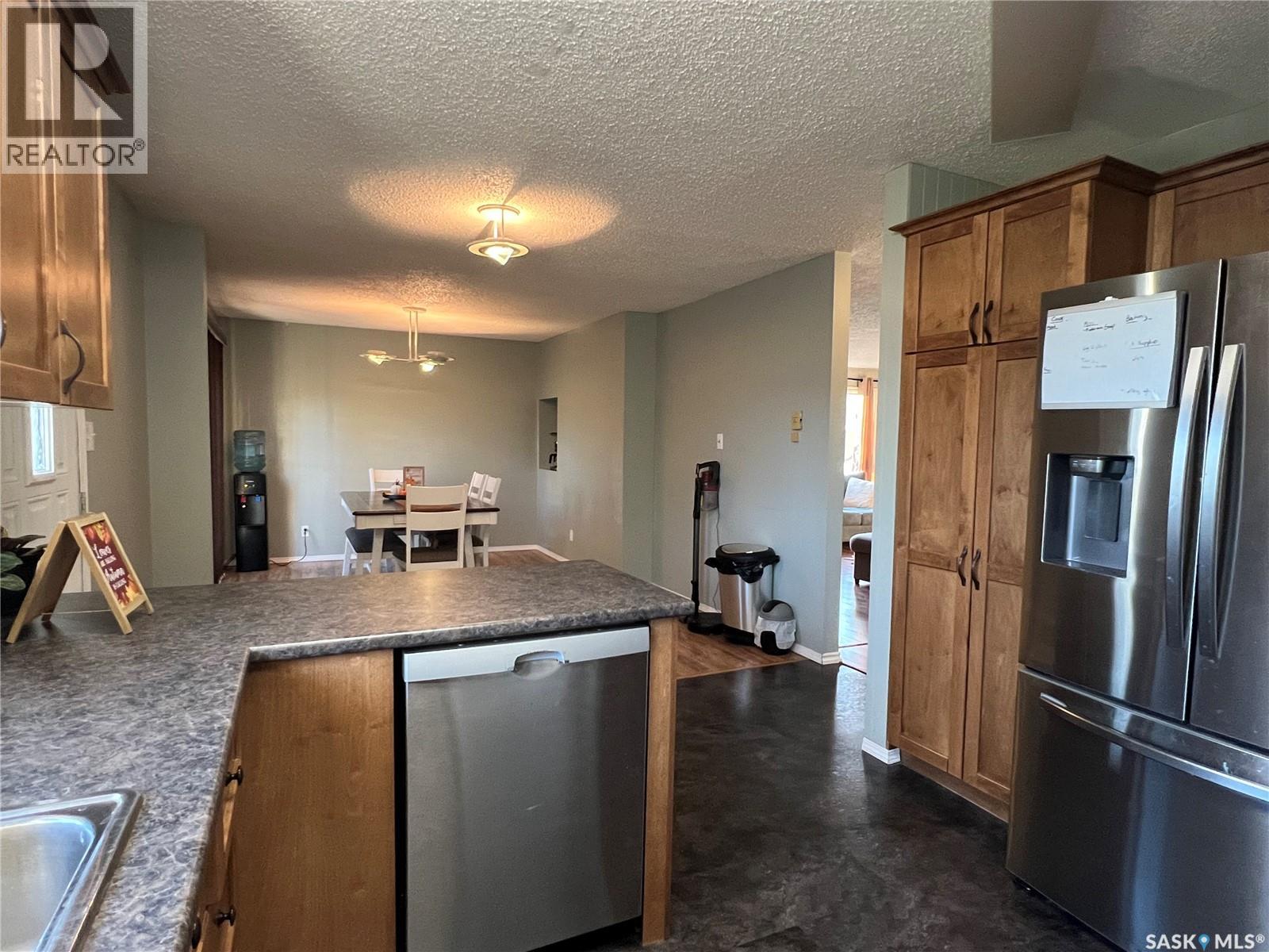 508 Cochin Avenue, Meadow Lake, Saskatchewan  S9X 1B9 - Photo 7 - SK019801