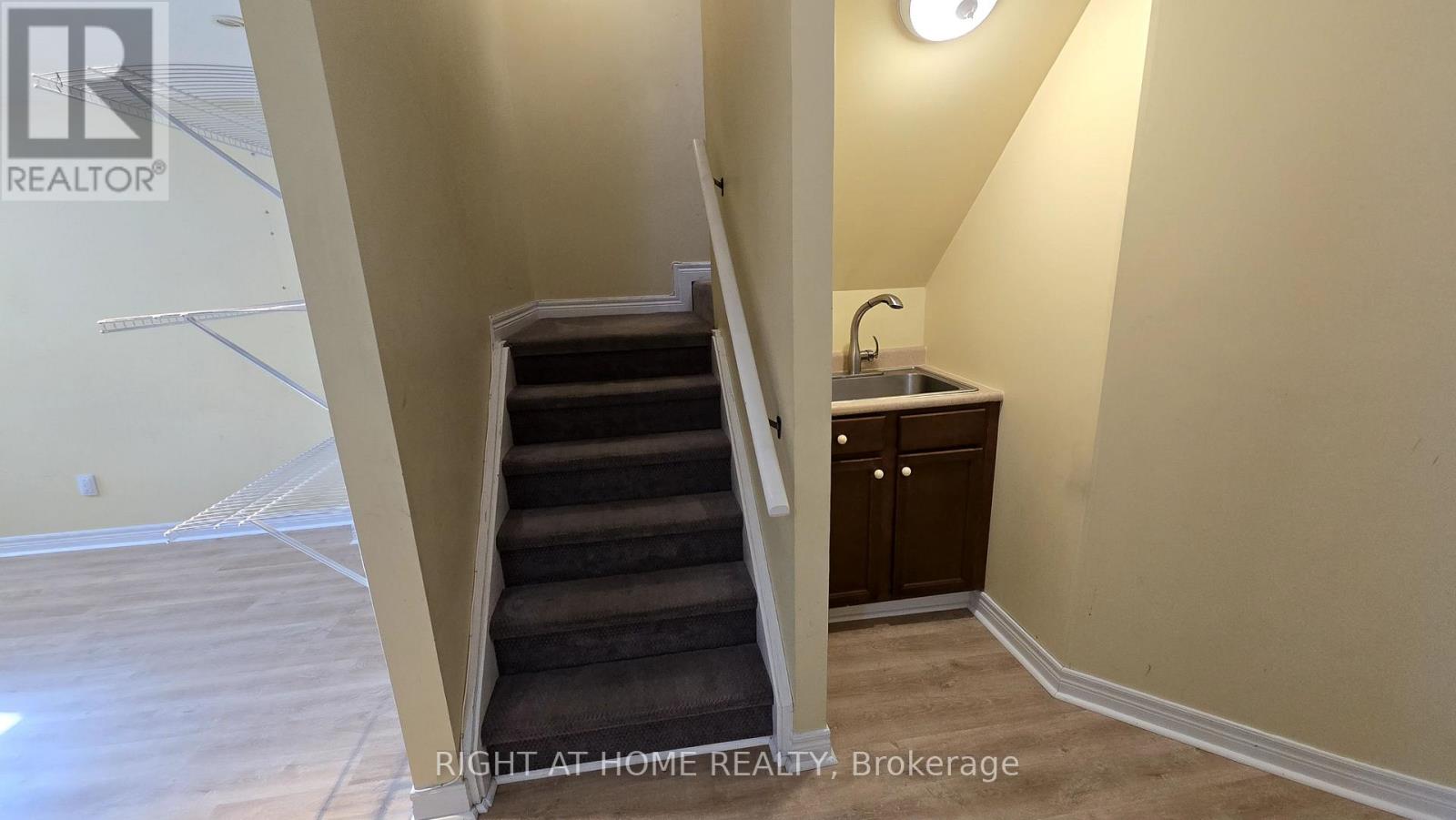 2438 Shadow Court, Oakville, Ontario  L6M 5G6 - Photo 33 - W12370301