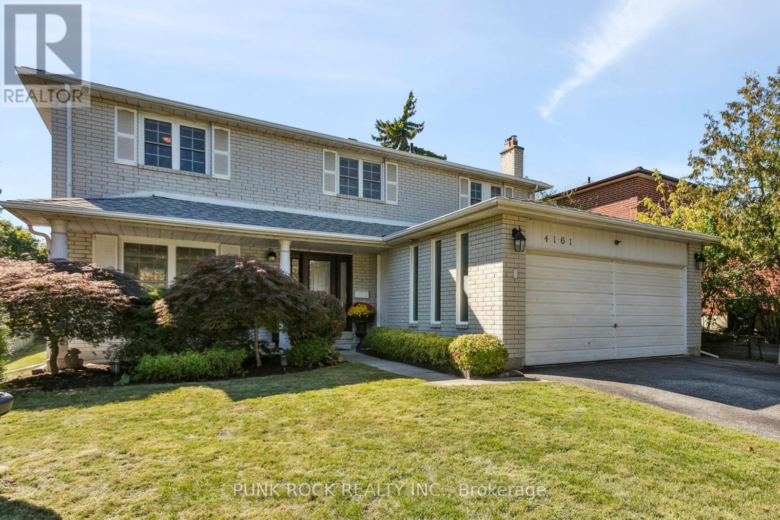 4161 Claypine Rise, Mississauga (Rathwood), Ontario  L4W 2G5 - Photo 1 - W12438989
