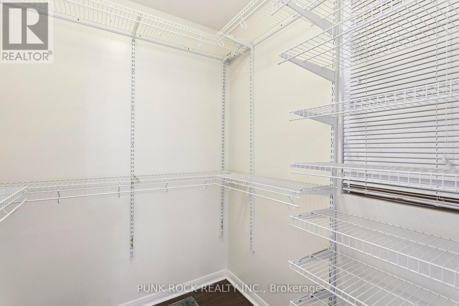 4161 Claypine Rise, Mississauga (Rathwood), Ontario  L4W 2G5 - Photo 35 - W12438989