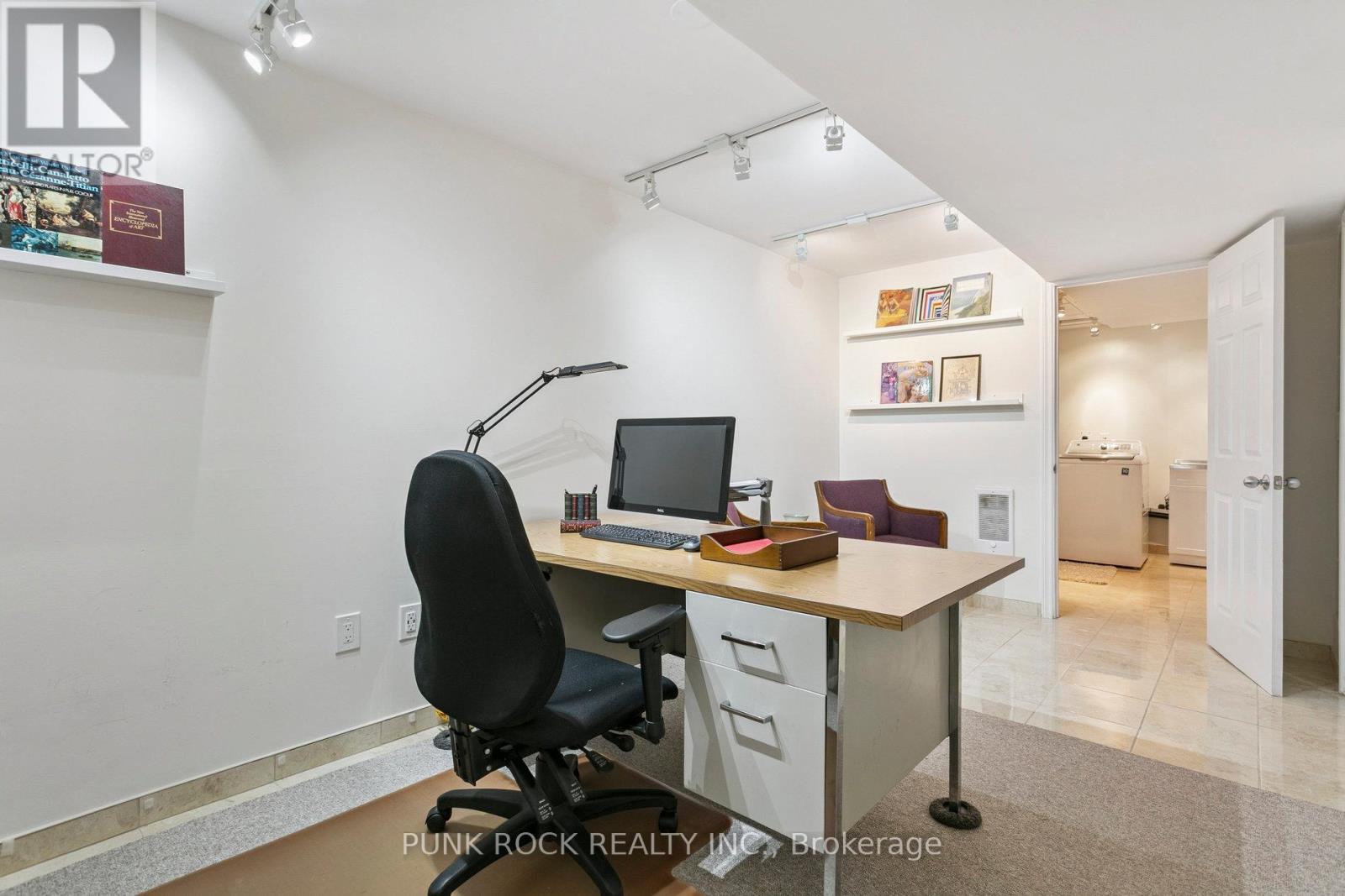 4161 Claypine Rise, Mississauga (Rathwood), Ontario  L4W 2G5 - Photo 39 - W12438989