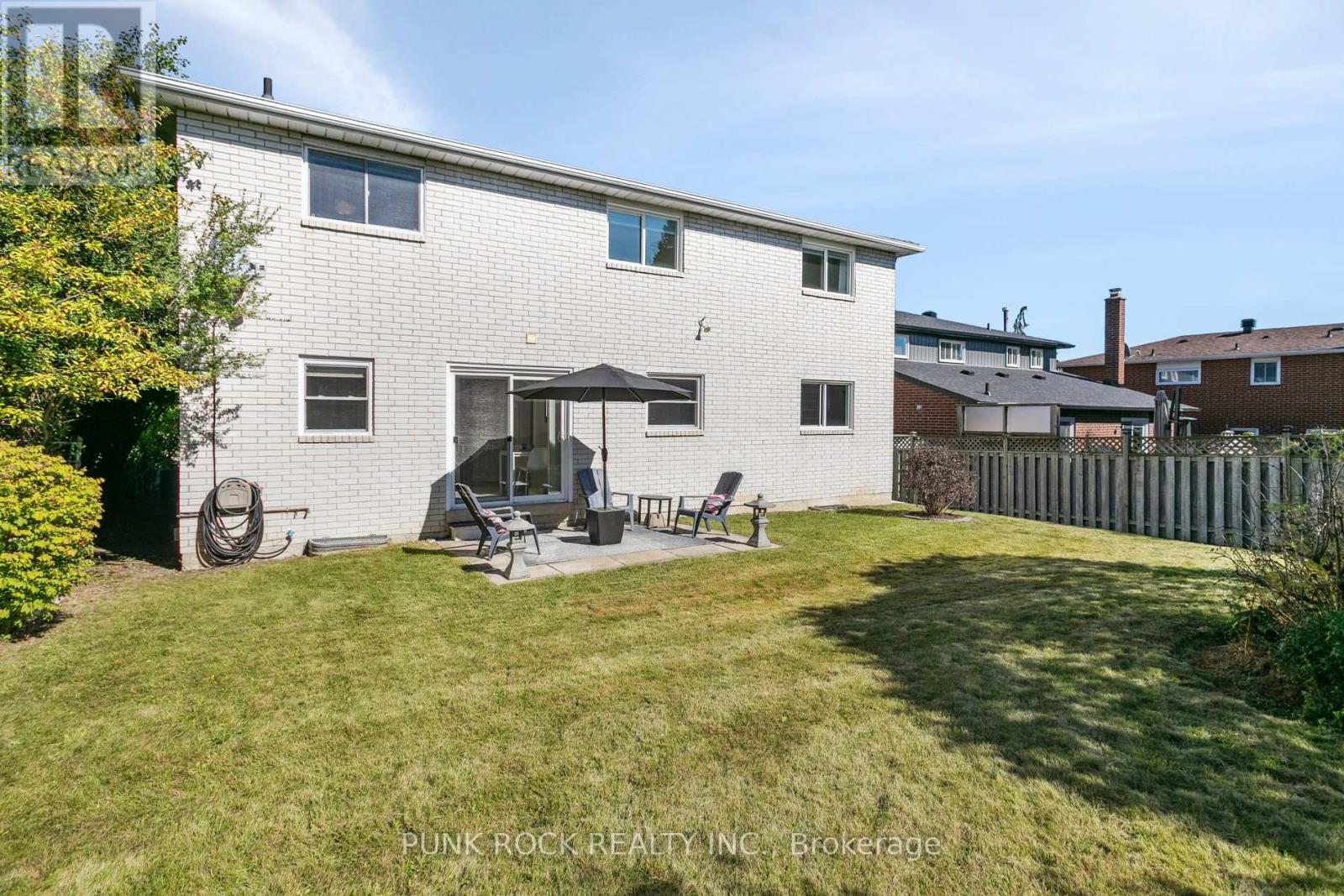 4161 Claypine Rise, Mississauga (Rathwood), Ontario  L4W 2G5 - Photo 44 - W12438989