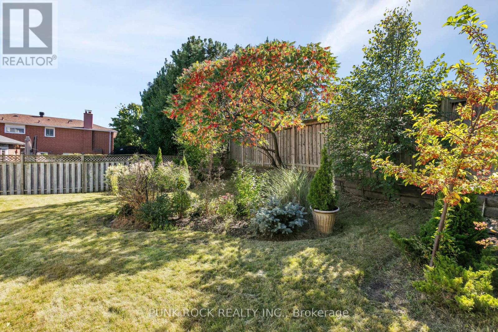 4161 Claypine Rise, Mississauga (Rathwood), Ontario  L4W 2G5 - Photo 46 - W12438989