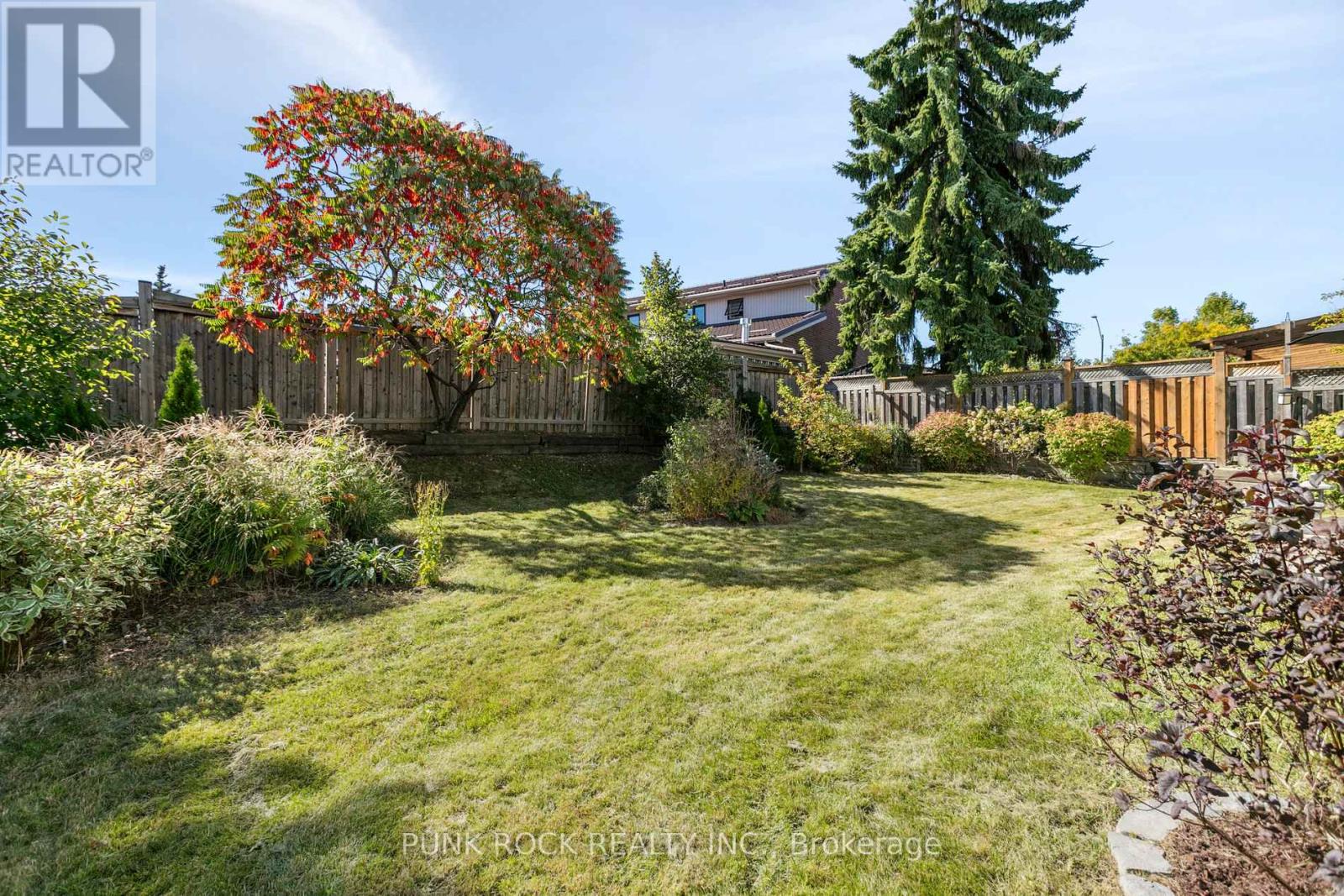 4161 Claypine Rise, Mississauga (Rathwood), Ontario  L4W 2G5 - Photo 47 - W12438989
