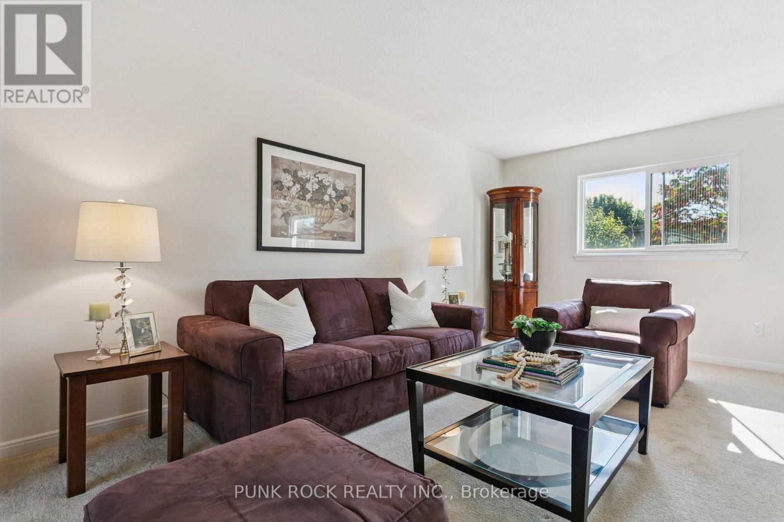 4161 Claypine Rise, Mississauga (Rathwood), Ontario  L4W 2G5 - Photo 7 - W12438989