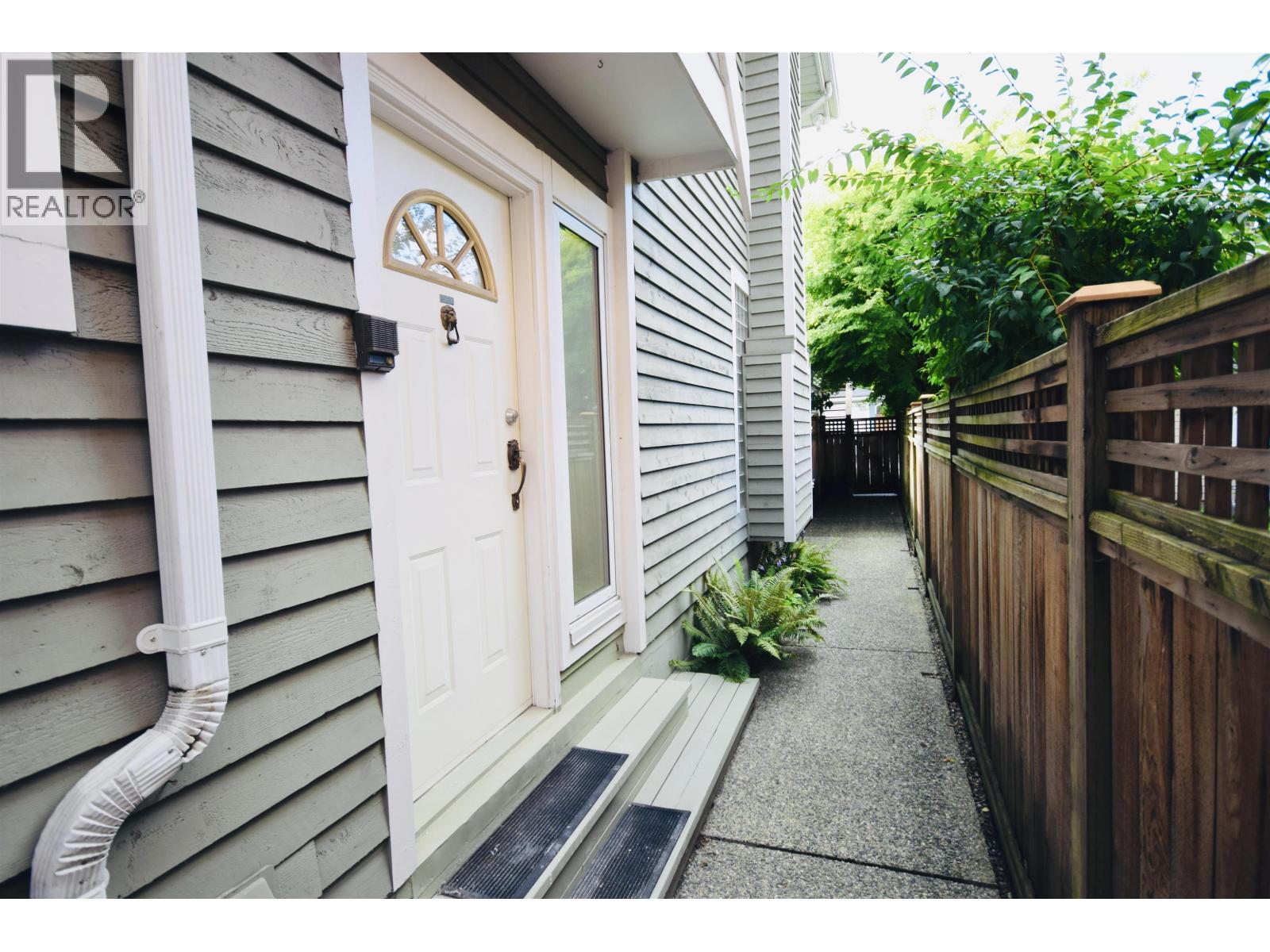 1966 W 11th Avenue, Vancouver, British Columbia  V6J 2C6 - Photo 5 - R3054351
