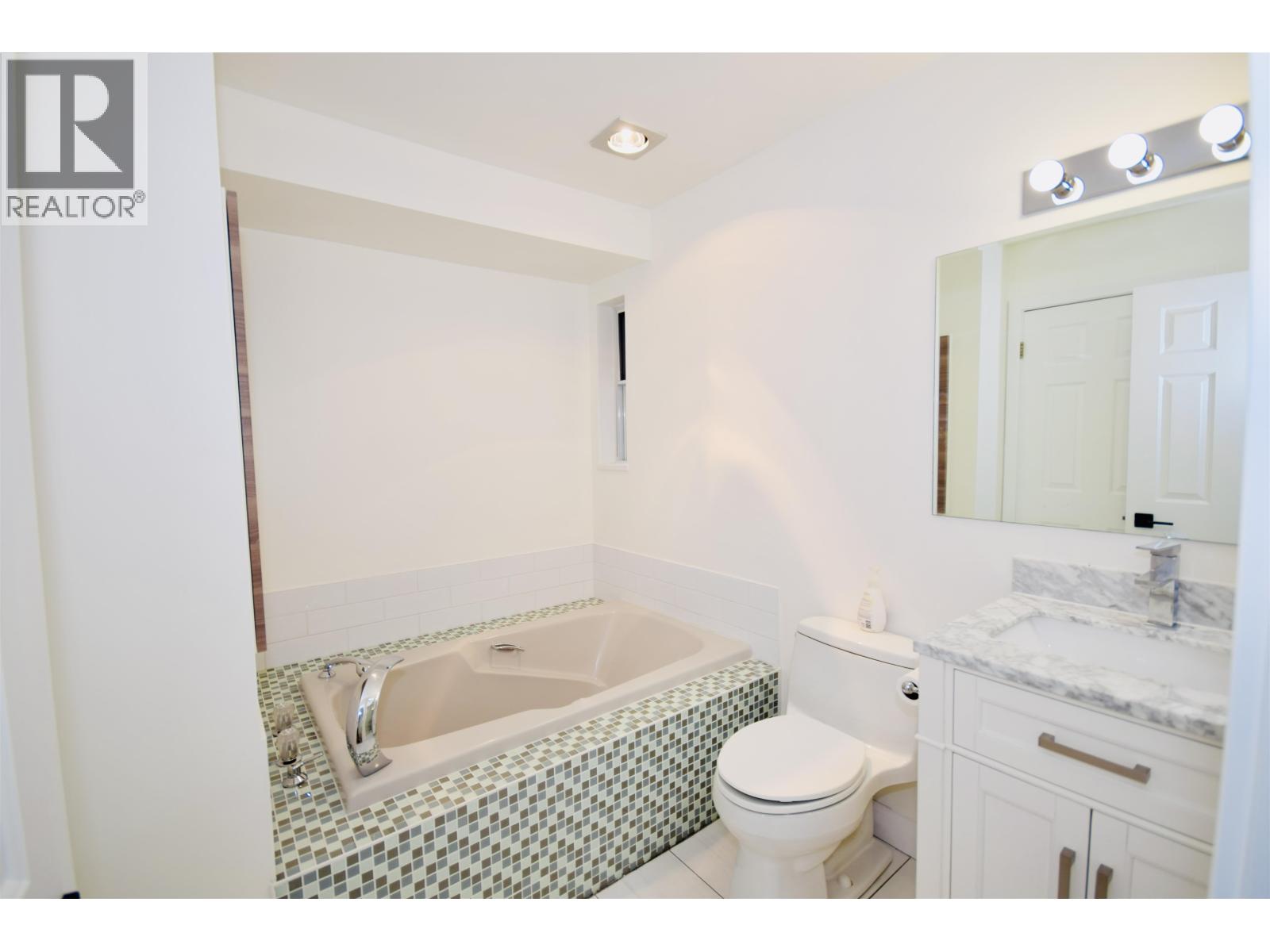 1966 W 11th Avenue, Vancouver, British Columbia  V6J 2C6 - Photo 17 - R3054351