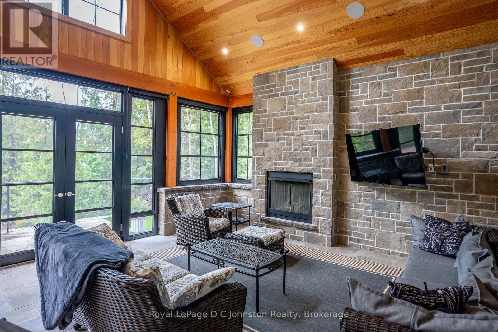 28 Lakeside Woods Crescent, Saugeen Shores, Ontario  N0H 2C6 - Photo 19 - X12438983