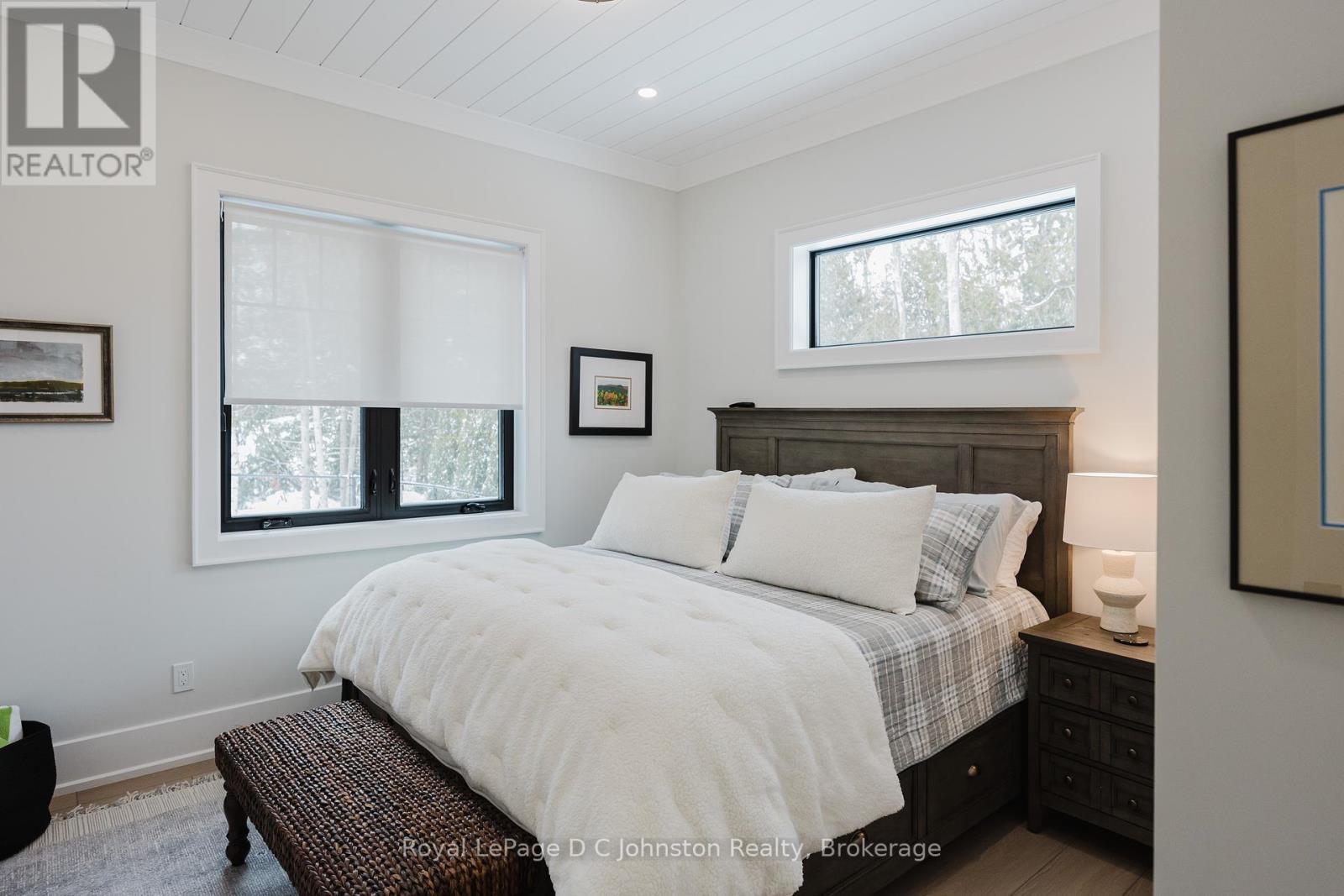 28 Lakeside Woods Crescent, Saugeen Shores, Ontario  N0H 2C6 - Photo 42 - X12438983