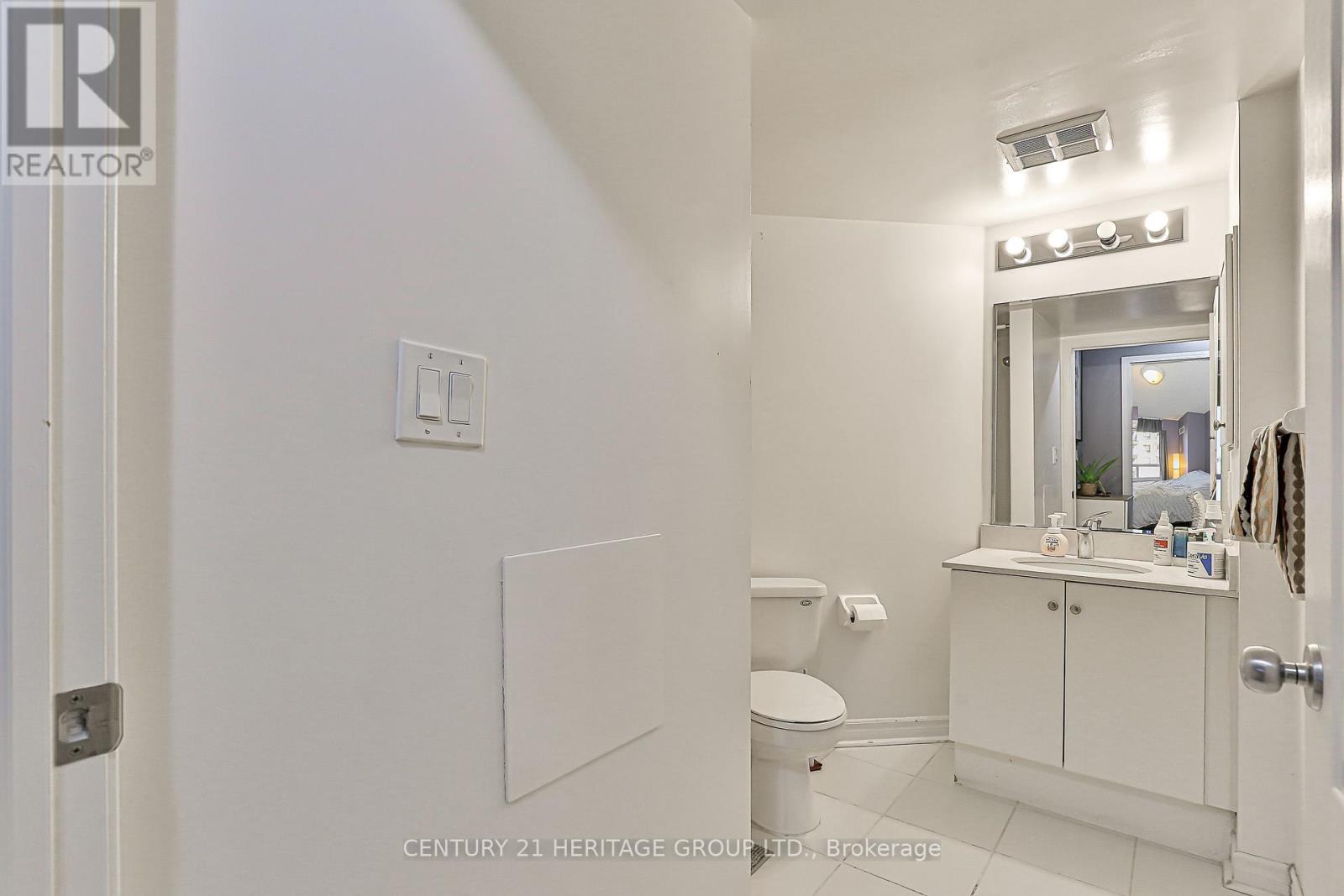 404 - 8 Rean Drive, Toronto, Ontario  M2K 3B9 - Photo 23 - C12396637