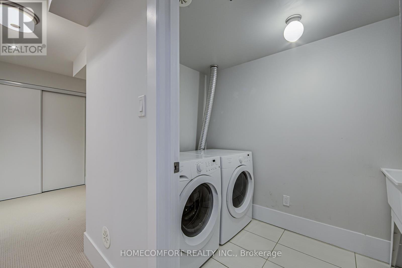 82 Boulton Avenue, Toronto, Ontario  M4M 0B5 - Photo 16 - E12438973