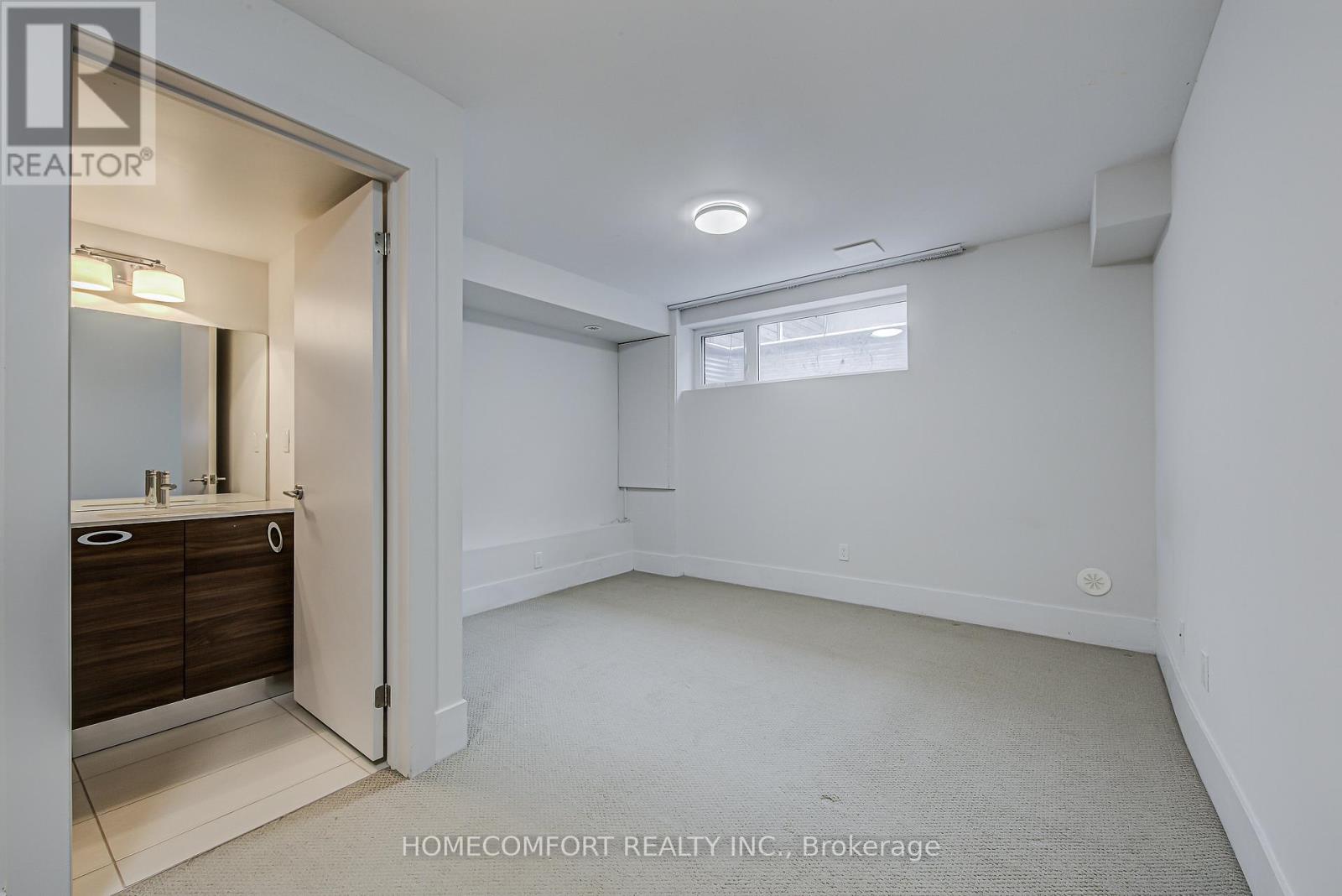 82 Boulton Avenue, Toronto, Ontario  M4M 0B5 - Photo 19 - E12438973