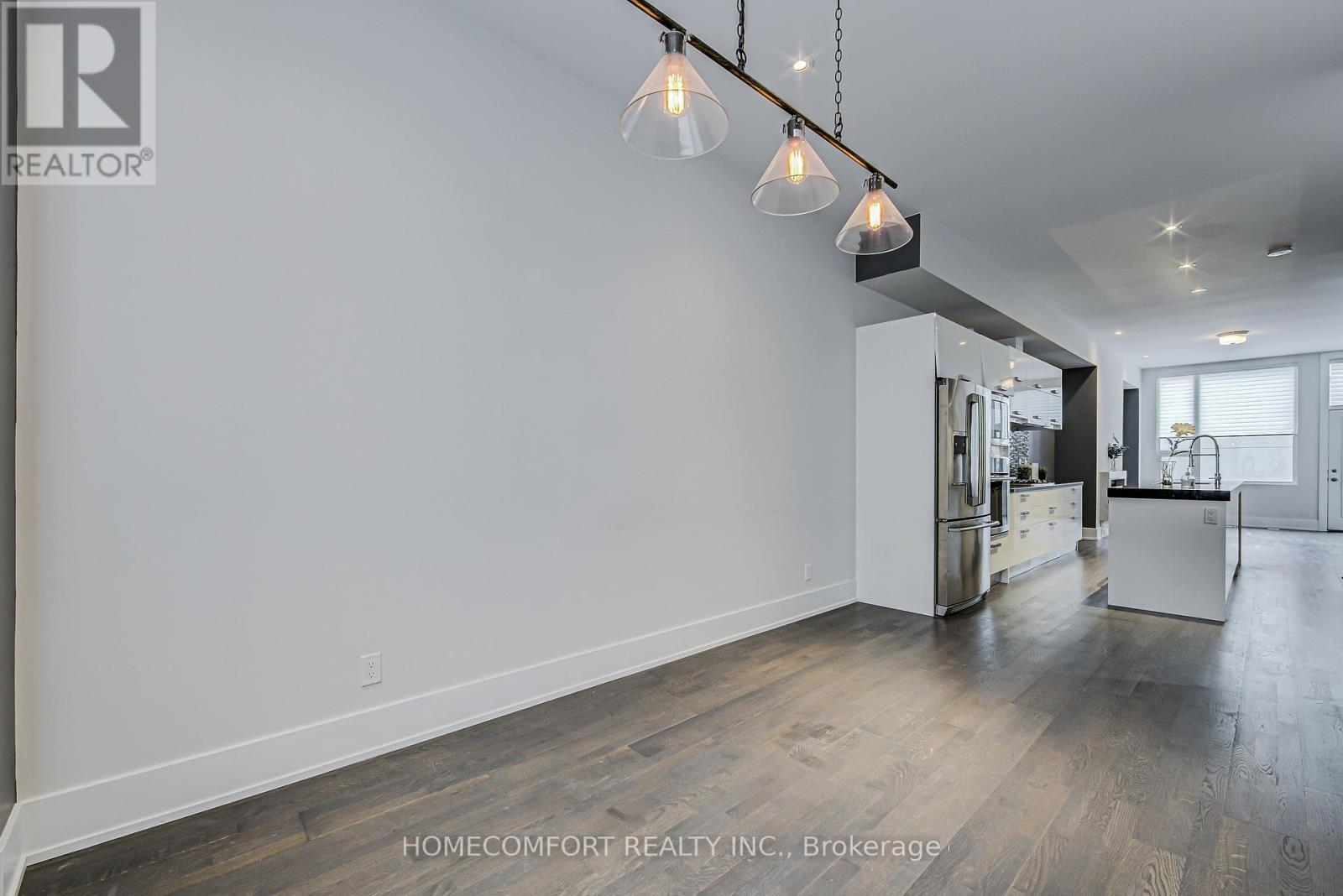 82 Boulton Avenue, Toronto, Ontario  M4M 0B5 - Photo 7 - E12438973