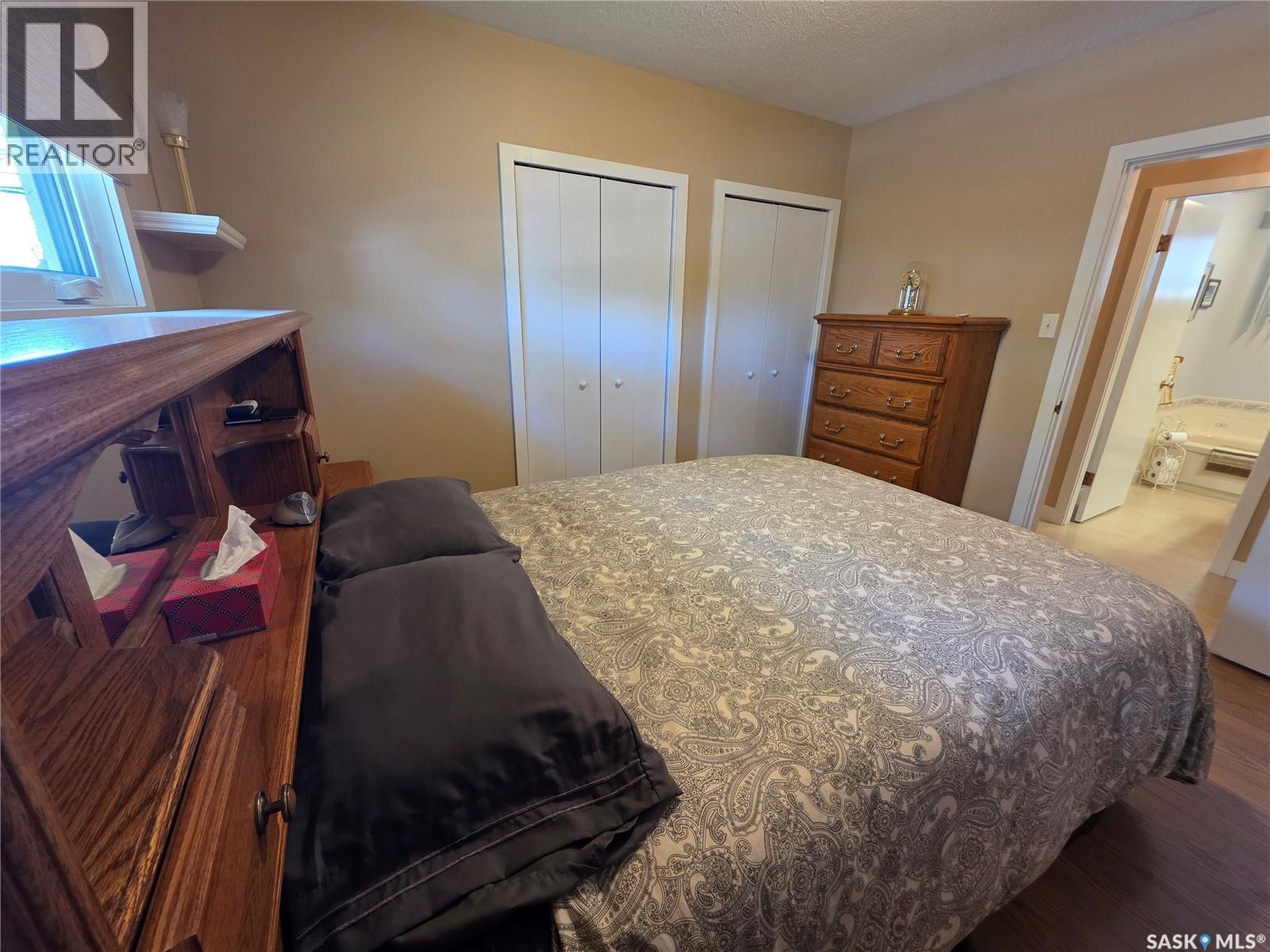 810 11th Avenue Ne, Swift Current, Saskatchewan  S9H 2V4 - Photo 10 - SK019852