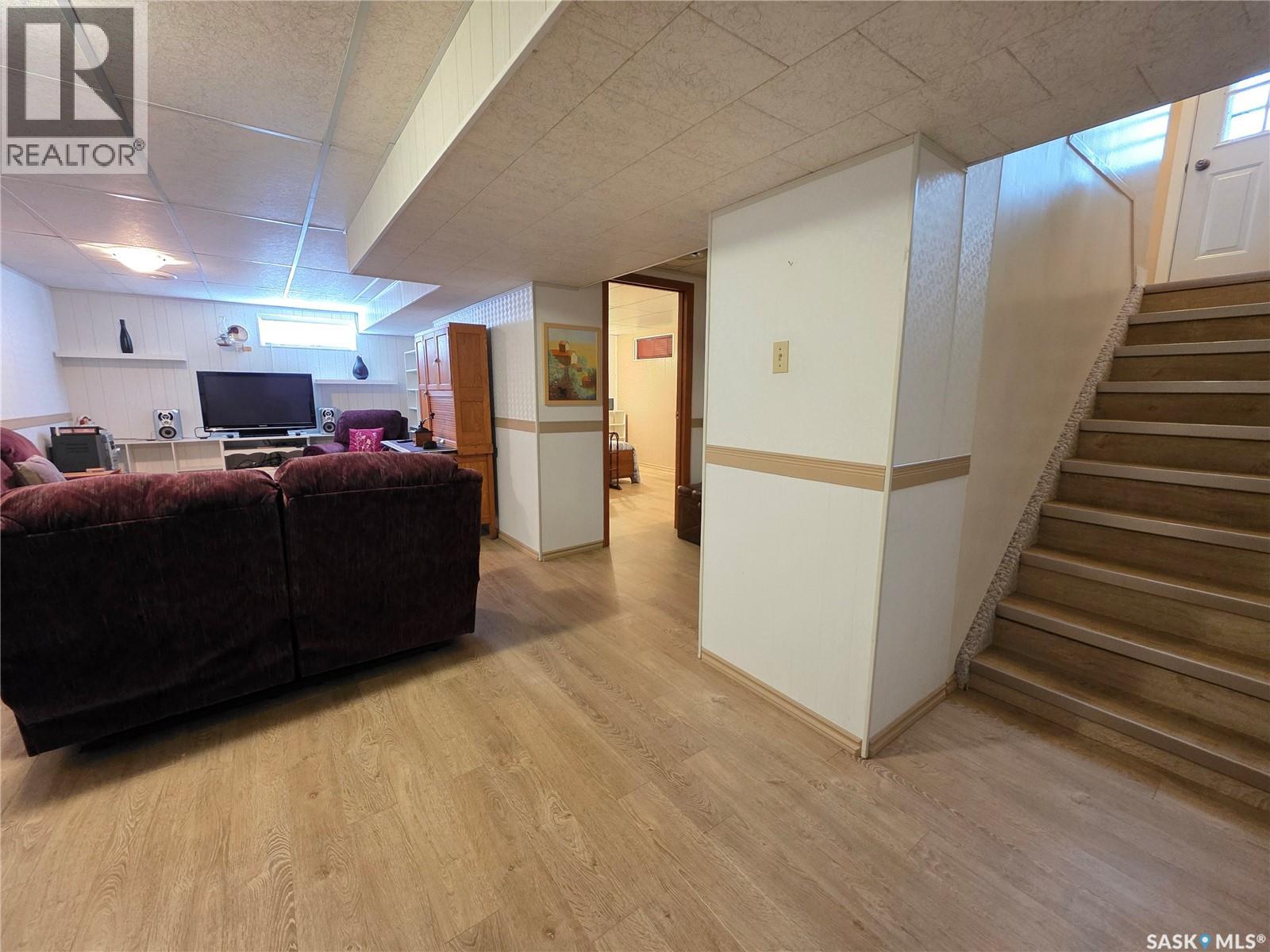 810 11th Avenue Ne, Swift Current, Saskatchewan  S9H 2V4 - Photo 15 - SK019852