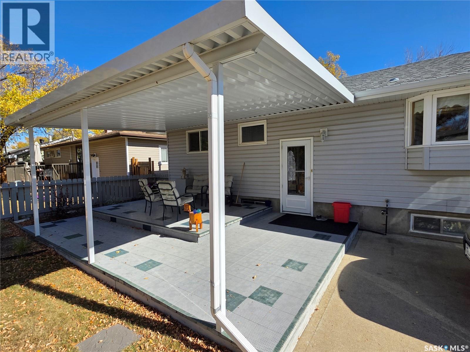 810 11th Avenue Ne, Swift Current, Saskatchewan  S9H 2V4 - Photo 25 - SK019852
