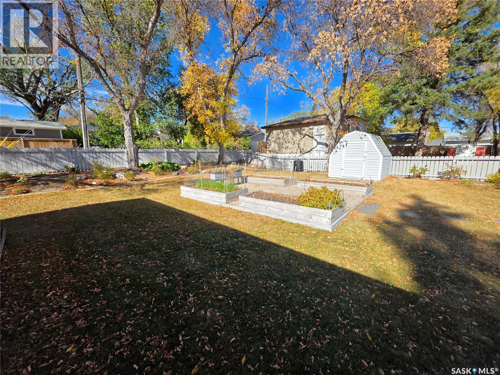 810 11th Avenue Ne, Swift Current, Saskatchewan  S9H 2V4 - Photo 31 - SK019852