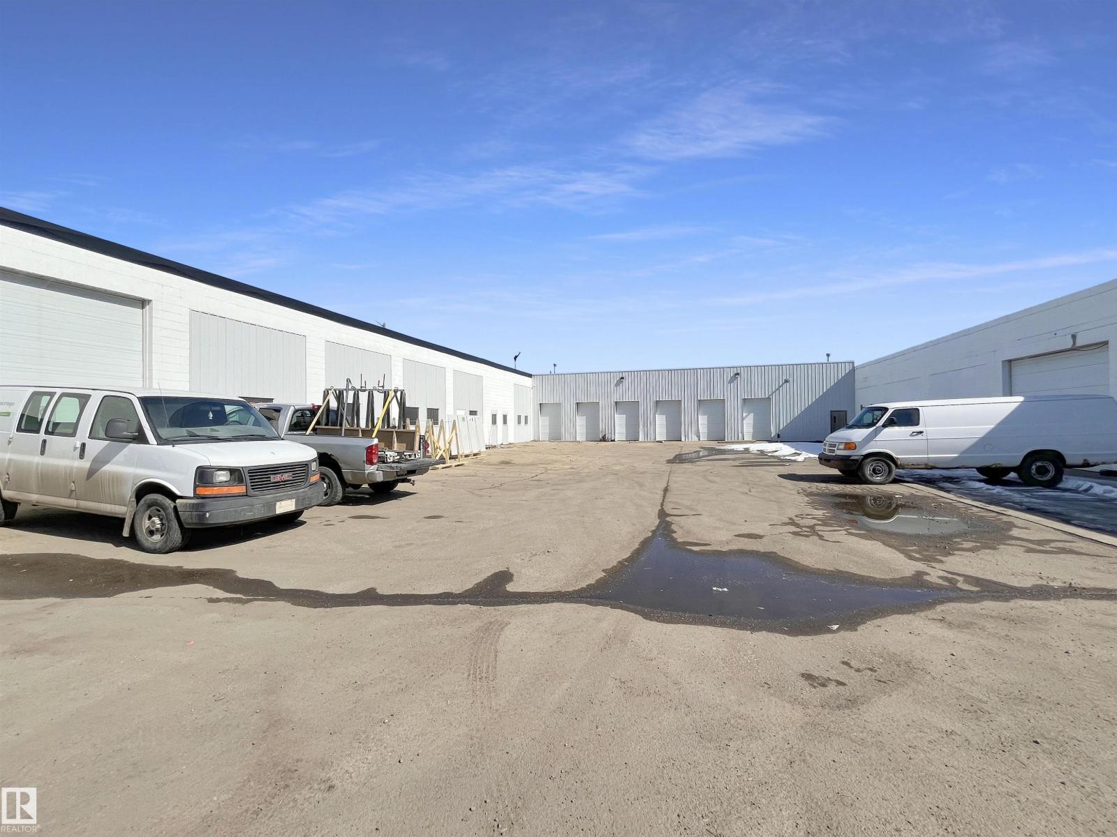 7620 Yellowhead Trail Nw Nw, Edmonton, Alberta  T5B 1G3 - Photo 3 - E4460336
