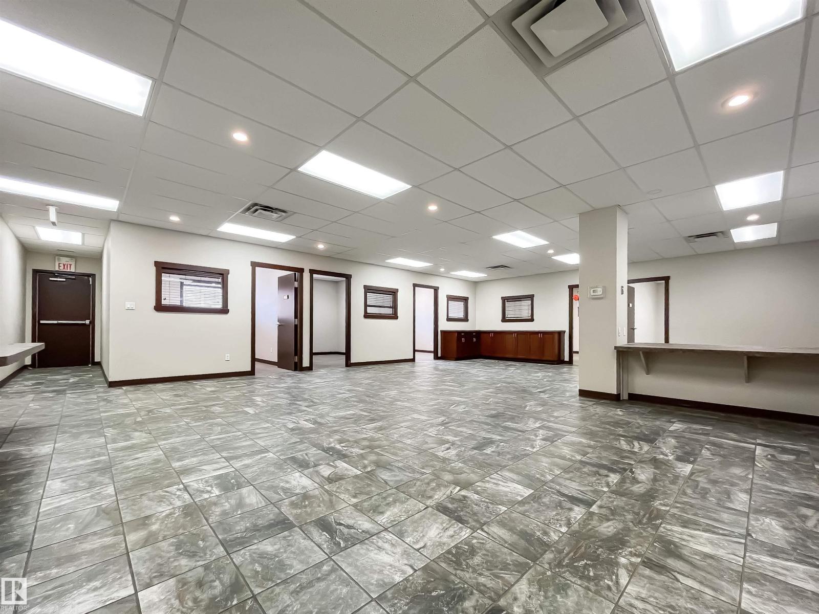 7620 Yellowhead Trail Nw Nw, Edmonton, Alberta  T5B 1G3 - Photo 9 - E4460336