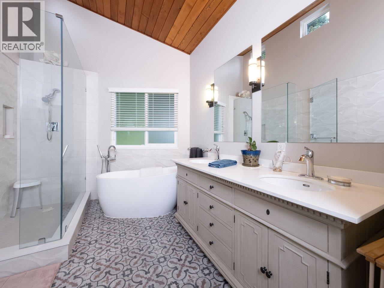 Lorem Ipsum Dolor S, North Vancouver, British Columbia  V7G  - Photo 29 - DEMO28936098