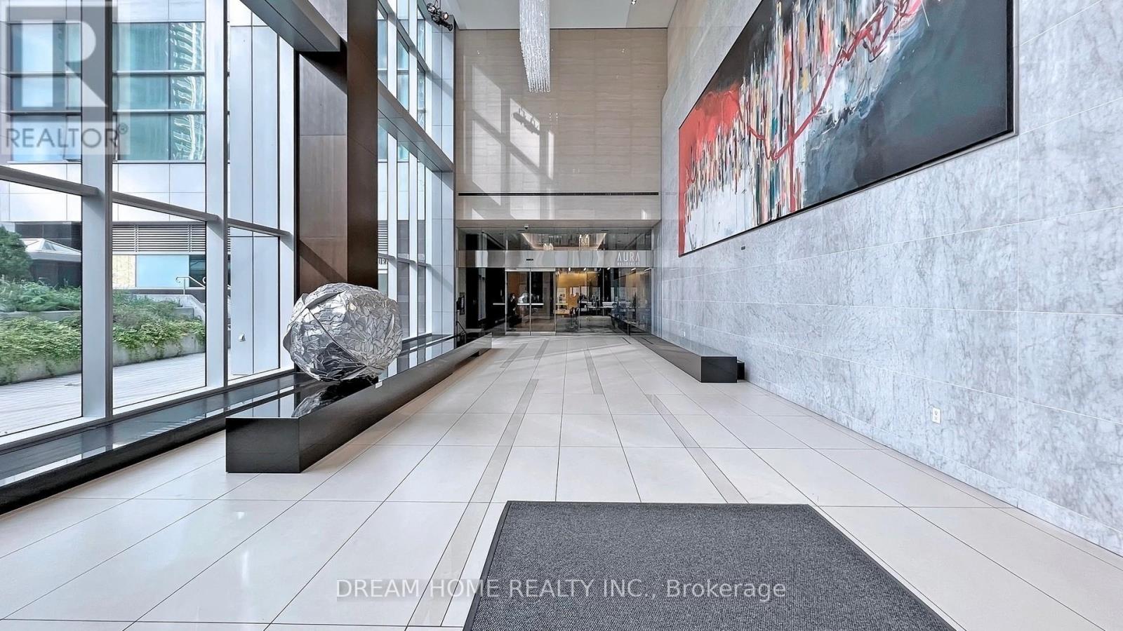 2105 - 386 Yonge Street, Toronto, Ontario  M5B 0A5 - Photo 5 - C12245311