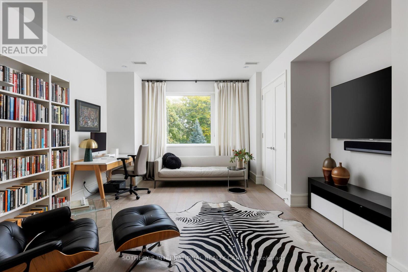 7 Thurloe Avenue, Toronto, Ontario  M4S 0B4 - Photo 7 - C12438699