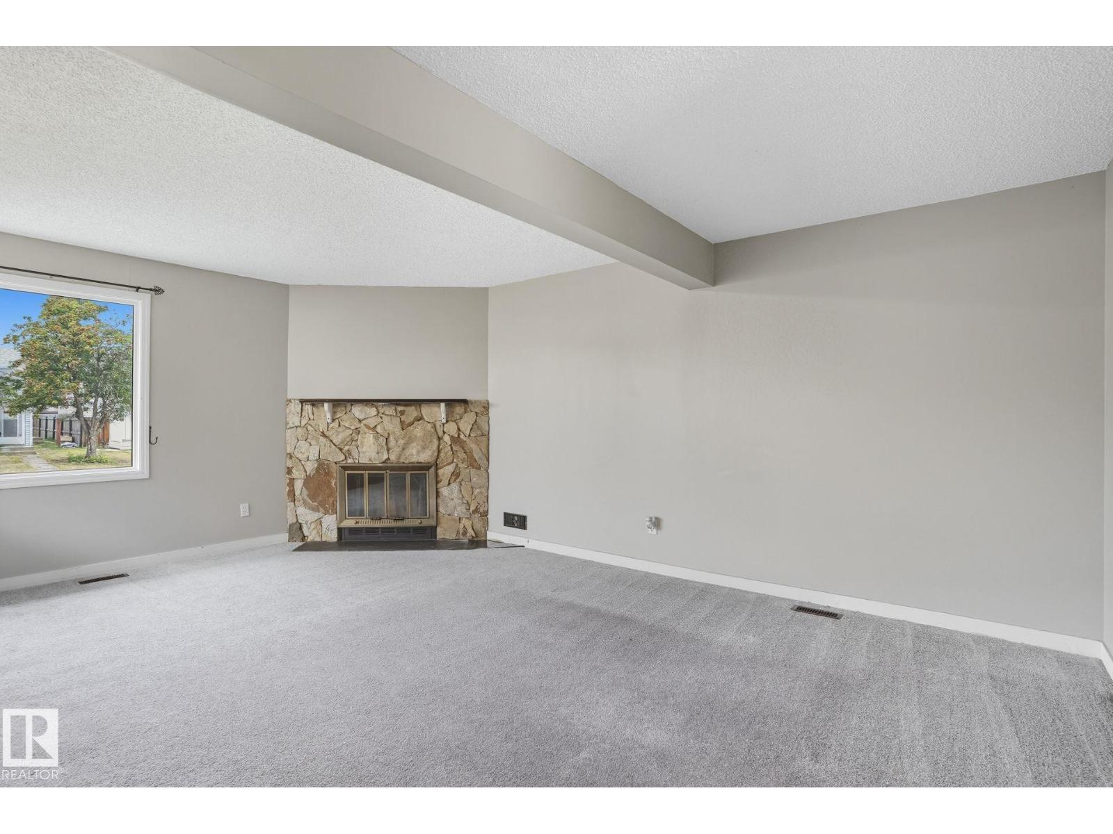 142 Kiniski Cr Nw Nw, Edmonton, Alberta  T6L 5A9 - Photo 6 - E4460333