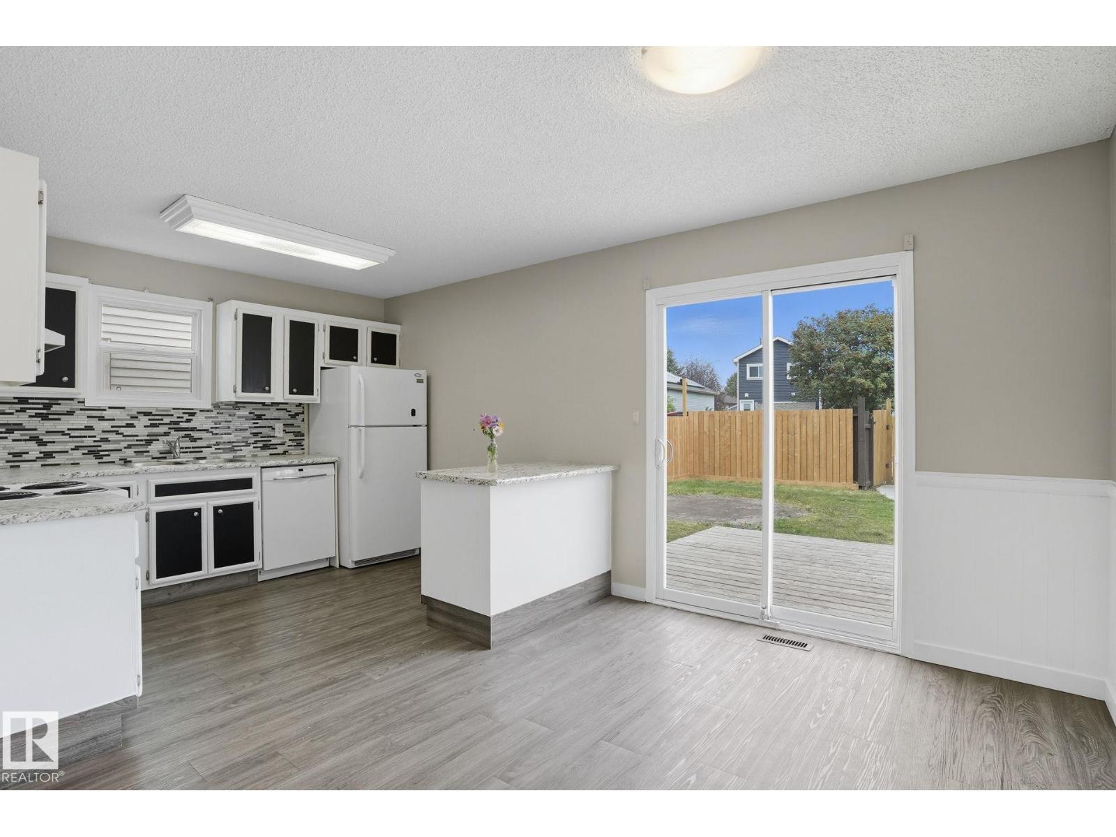 142 Kiniski Cr Nw Nw, Edmonton, Alberta  T6L 5A9 - Photo 9 - E4460333