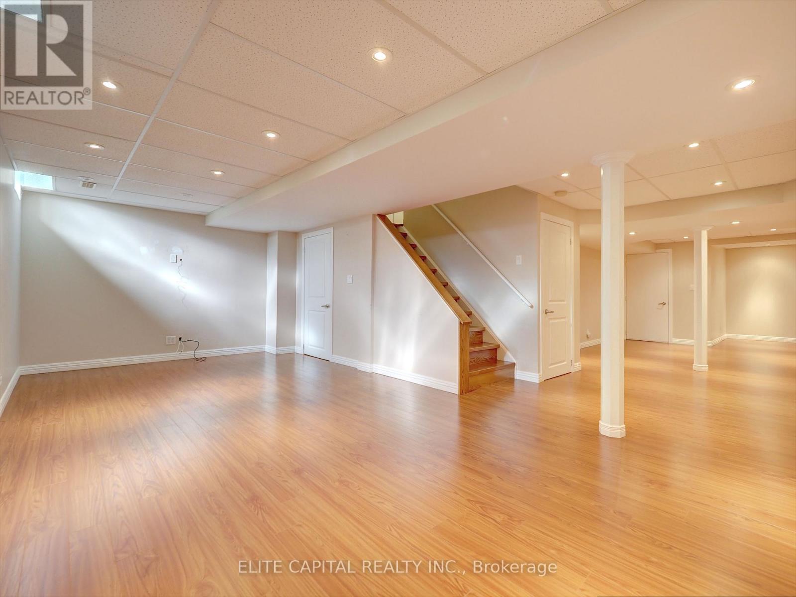 13 Wilcliff Court, Markham, Ontario  L6E 2E5 - Photo 14 - N12439002