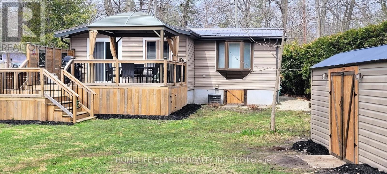 800 Oxbow Park Drive, Wasaga Beach, Ontario  L9Z 2V1 - Photo 16 - S12438972