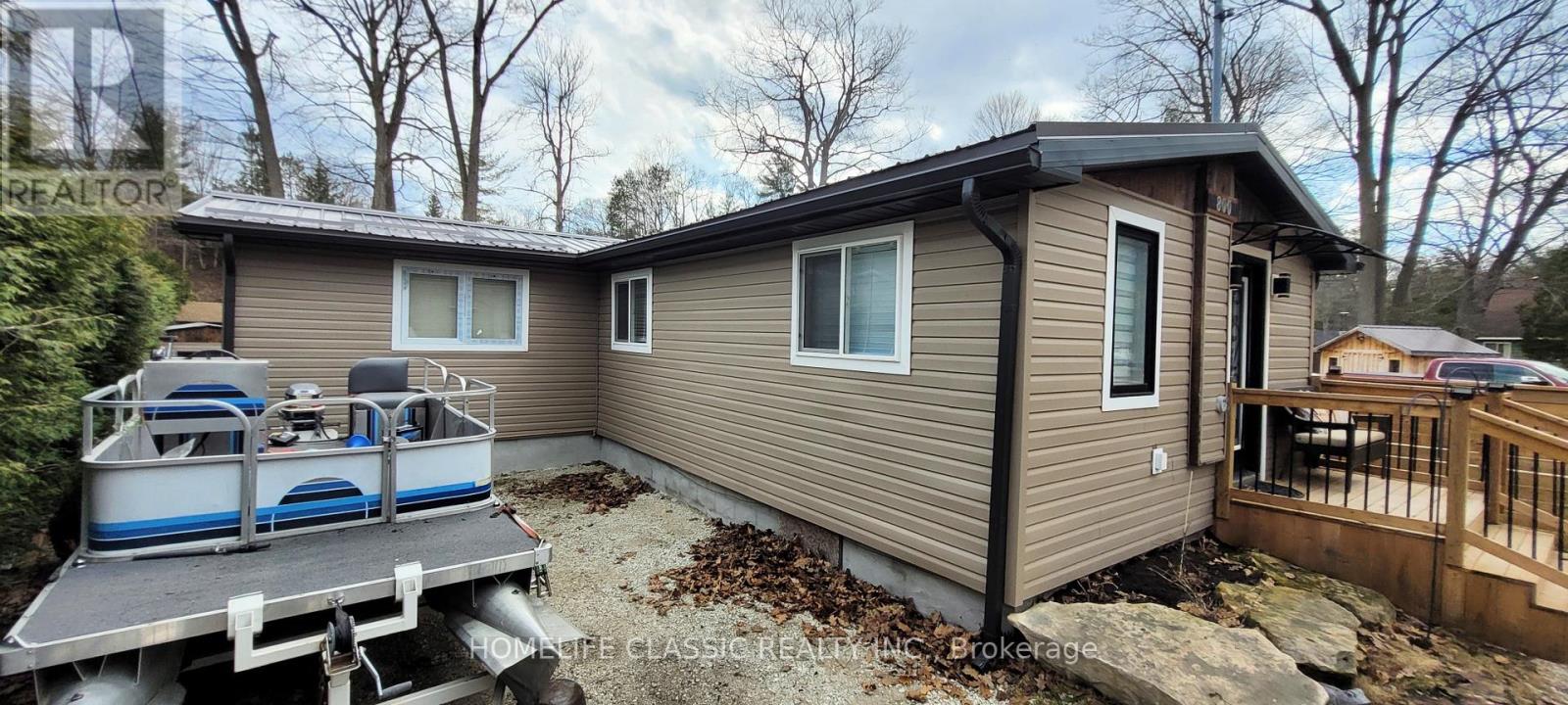 800 Oxbow Park Drive, Wasaga Beach, Ontario  L9Z 2V1 - Photo 6 - S12438972