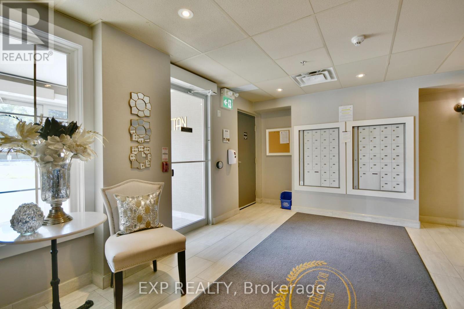 101 - 42 Ferndale Drive S, Barrie, Ontario  L4N 2M5 - Photo 10 - S12438991