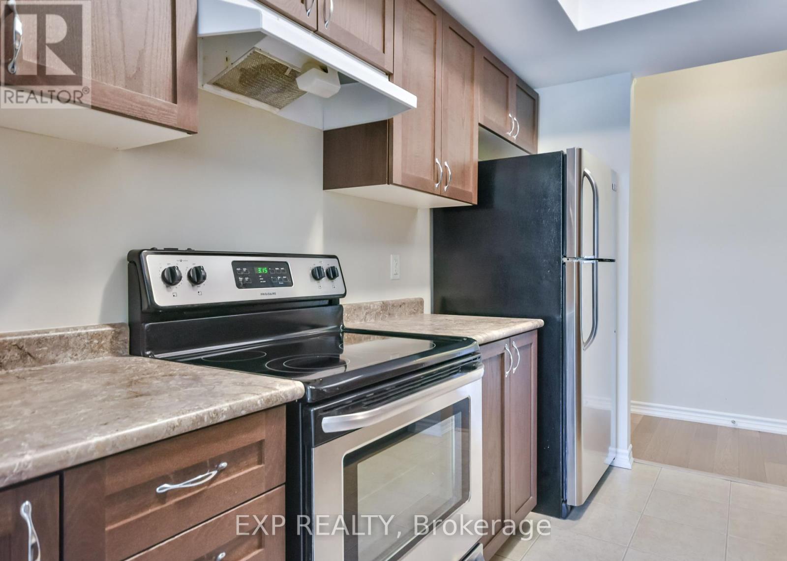101 - 42 Ferndale Drive S, Barrie, Ontario  L4N 2M5 - Photo 25 - S12438991