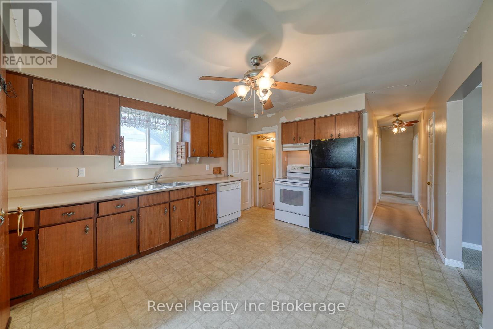 345 Vancouver Street, London East, Ontario  N5W 4S7 - Photo 16 - X12439013