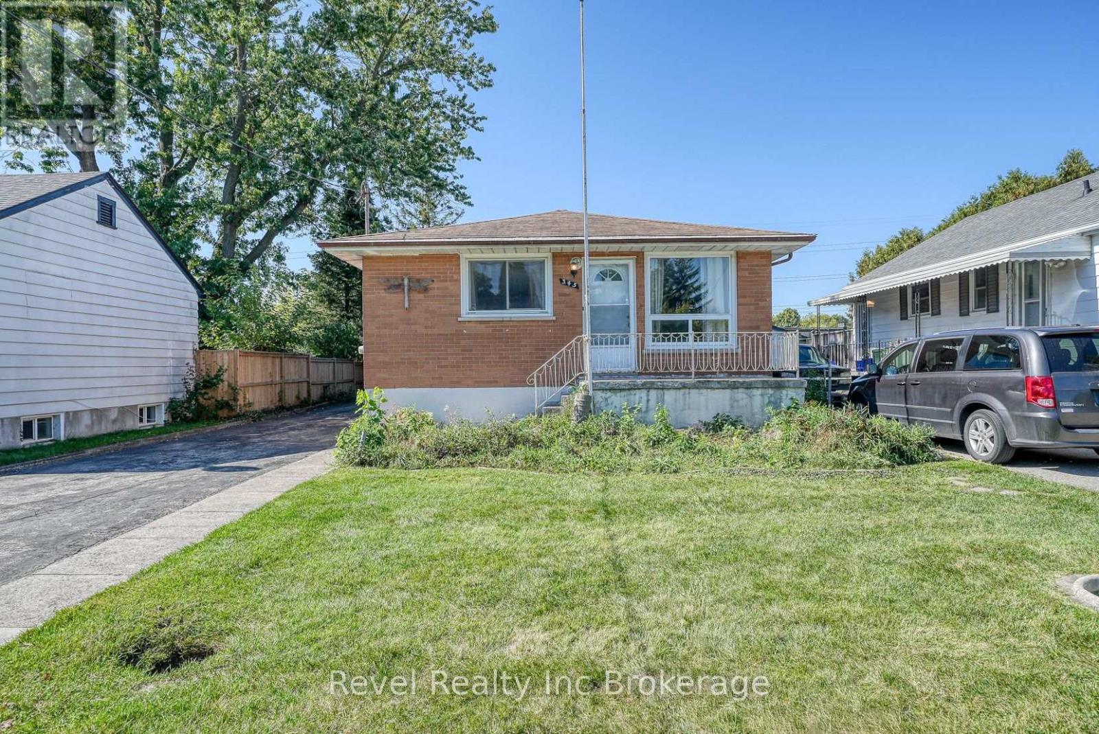 345 Vancouver Street, London East, Ontario  N5W 4S7 - Photo 2 - X12439013