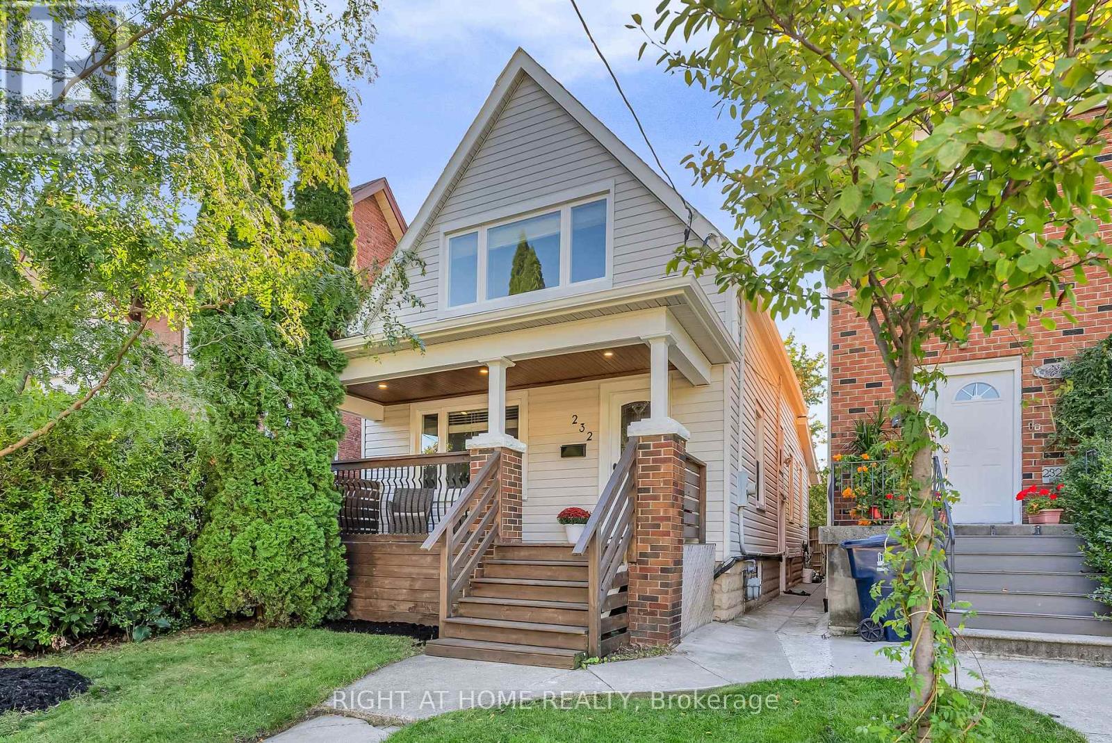 232 Sixth Street, Toronto, Ontario  M8V 3A7 - Photo 1 - W12438977