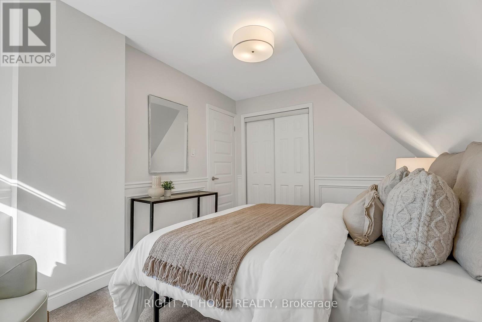 232 Sixth Street, Toronto, Ontario  M8V 3A7 - Photo 24 - W12438977