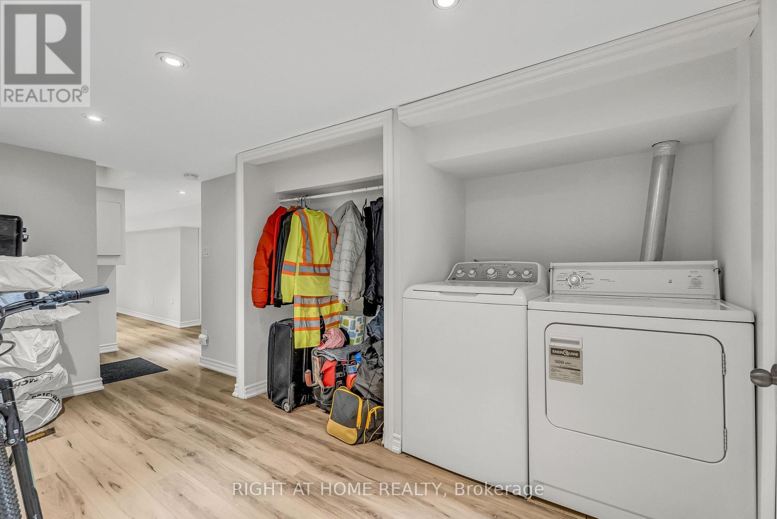 232 Sixth Street, Toronto, Ontario  M8V 3A7 - Photo 28 - W12438977