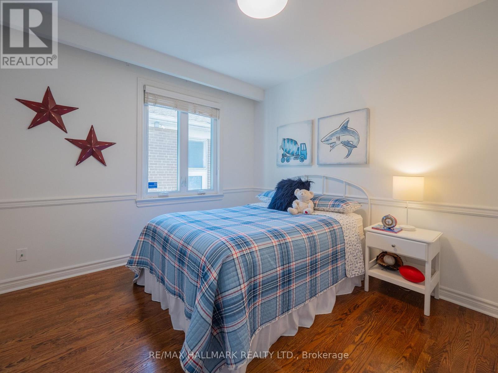 34 Guernsey Drive, Toronto, Ontario  M9C 3A6 - Photo 22 - W12438980