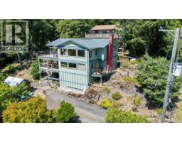 3705 Signal Hill Rd Pender Island, Pender Island, Ca