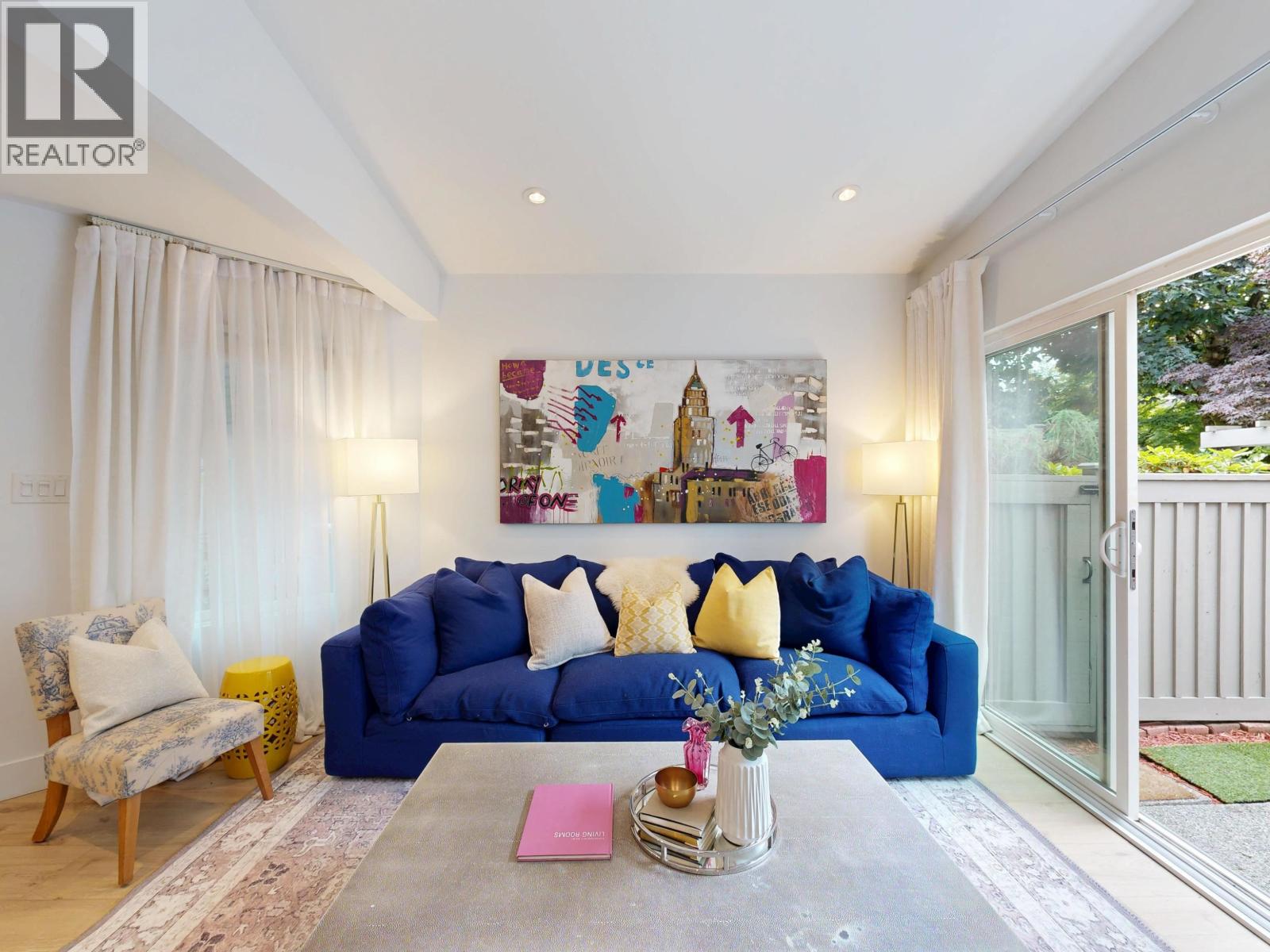 2409 W 5TH AVENUE, Vancouver, British Columbia