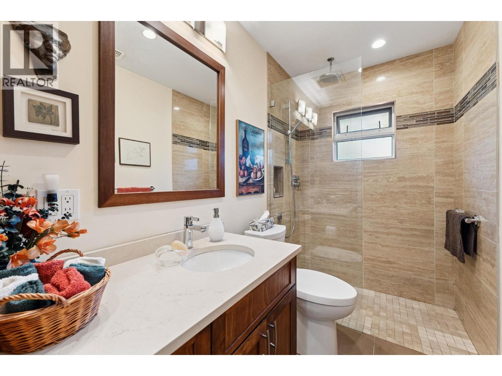 2658 Newmarket Drive, North Vancouver, British Columbia  V7R 2T4 - Photo 16 - R3054441