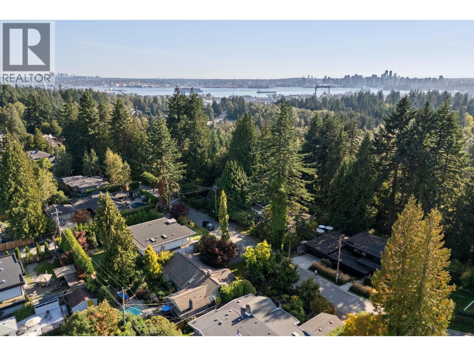 2658 Newmarket Drive, North Vancouver, British Columbia  V7R 2T4 - Photo 29 - R3054441